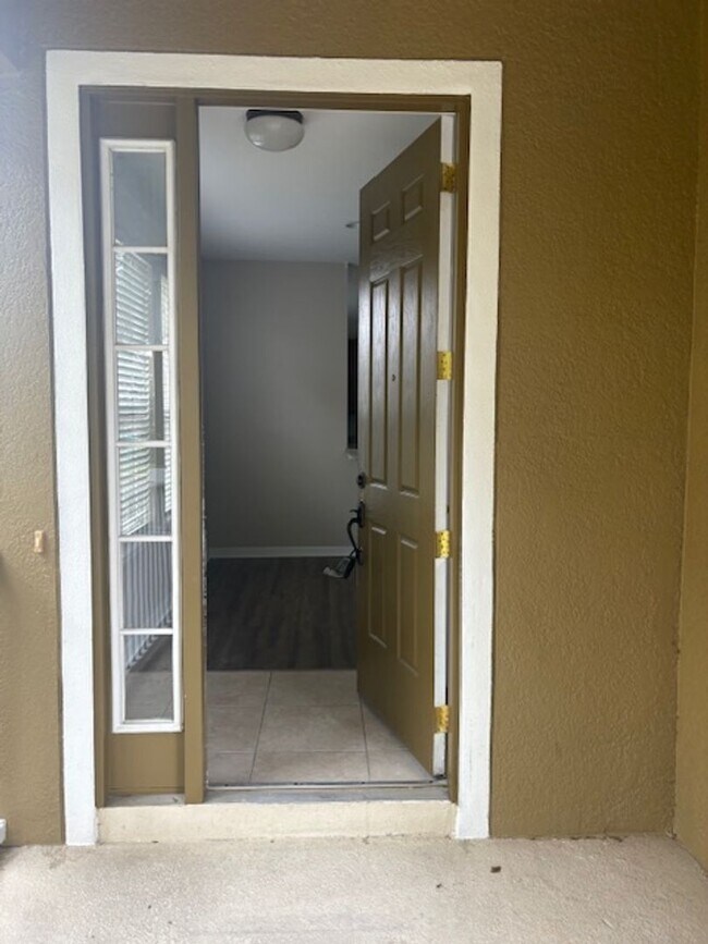 Building Photo - **Beautiful 3/2.5 Townhome in Lake Nona**