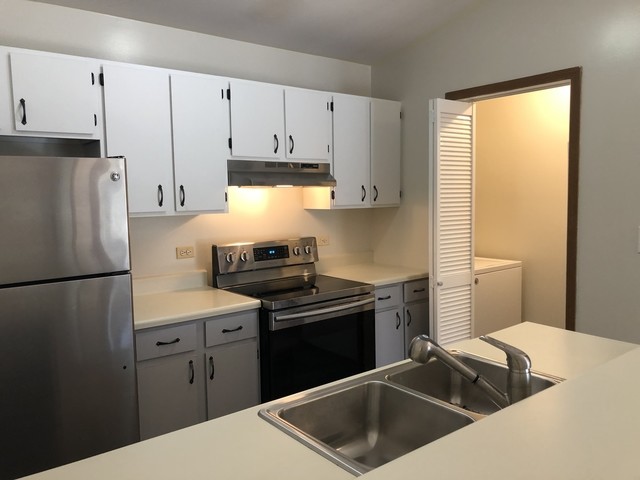 Building Photo - 1380 Cunat Court,