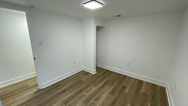 Building Photo - Fully renovated 3 bedroom, 2 bath home.