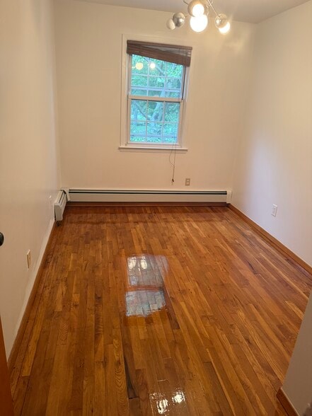 2nd floor bedroom - 21260 16th Ave