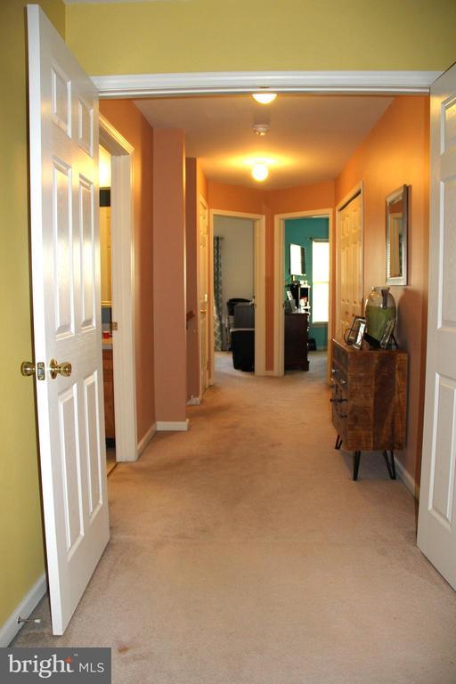 Building Photo - 506 Quincy St