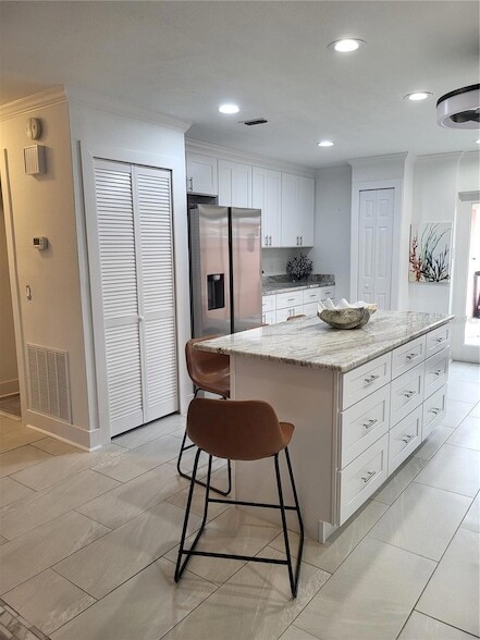 Building Photo - 555 Boca Ciega Point Blvd S