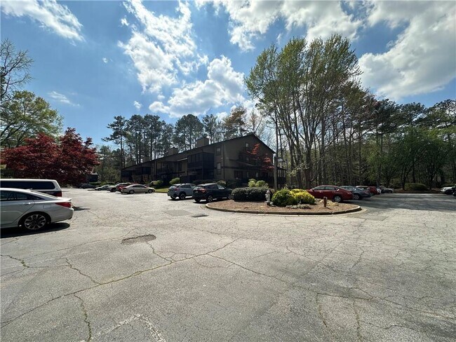 Building Photo - 303 River Run Dr