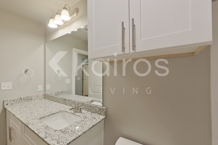 Building Photo - 22858 Balsam Dr