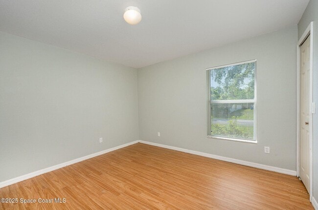 Building Photo - 1066 Quesada St SE