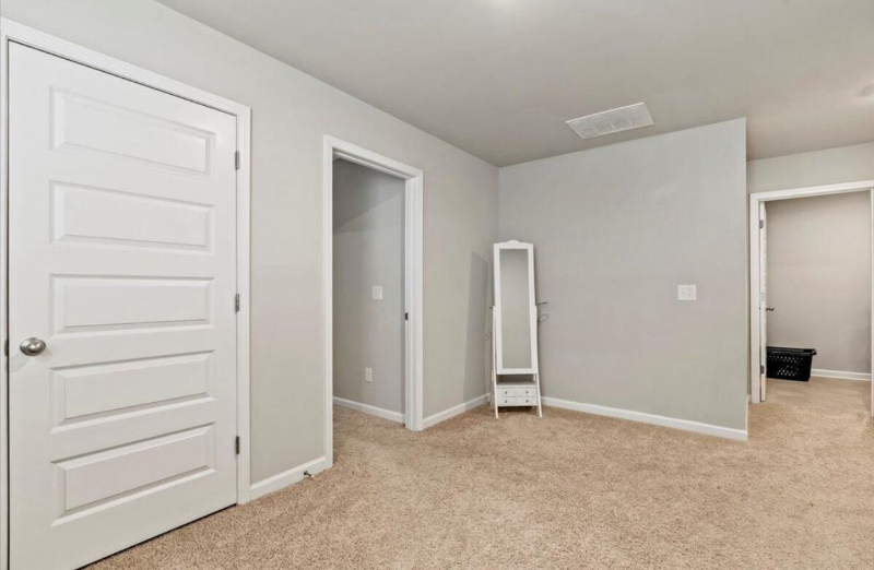 Building Photo - 925 Hay Meadow Dr.