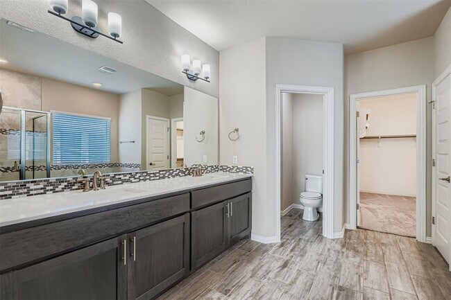 Building Photo - 8800 Sikes Way