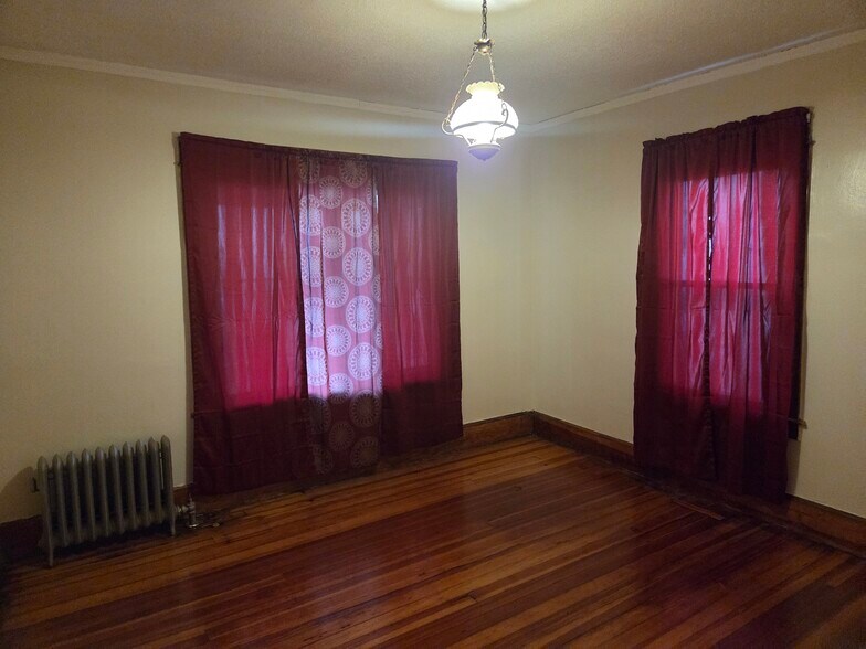 Building Photo - 43 Ozark St