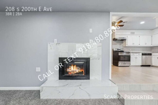 Building Photo - 208 S 200th E Ave