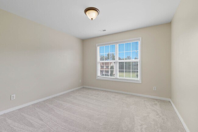 Building Photo - 22030 Lake Jordan Dr