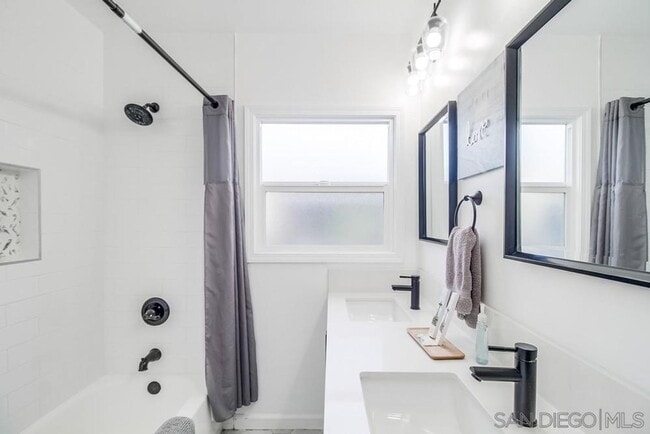 Primary Photo - BEAUTIFULLY MAINTAINED AND UPDATED HOME W/...