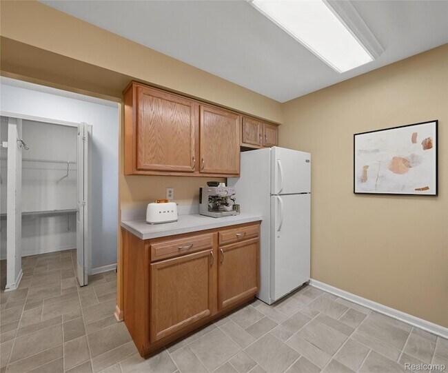 Building Photo - 101 Fieldcrest St