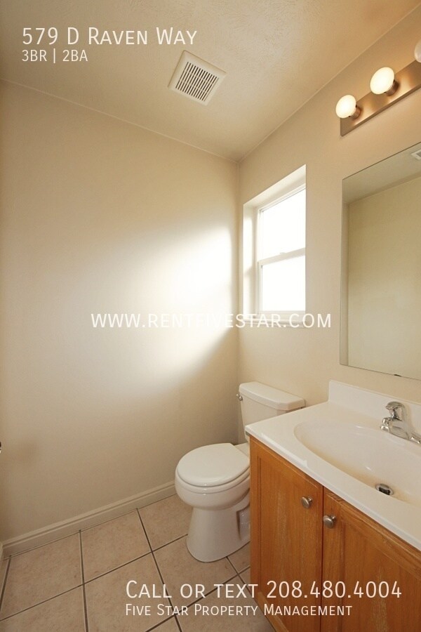 Building Photo - 579 Raven Way