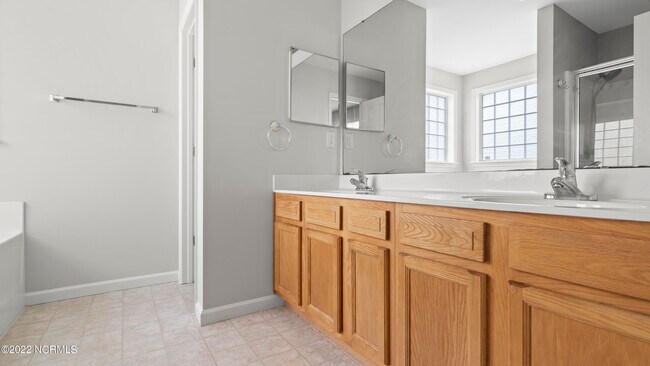 Building Photo - 501 Pearl Valley Ct