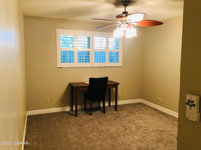 Building Photo - 3011 Princeton Ave