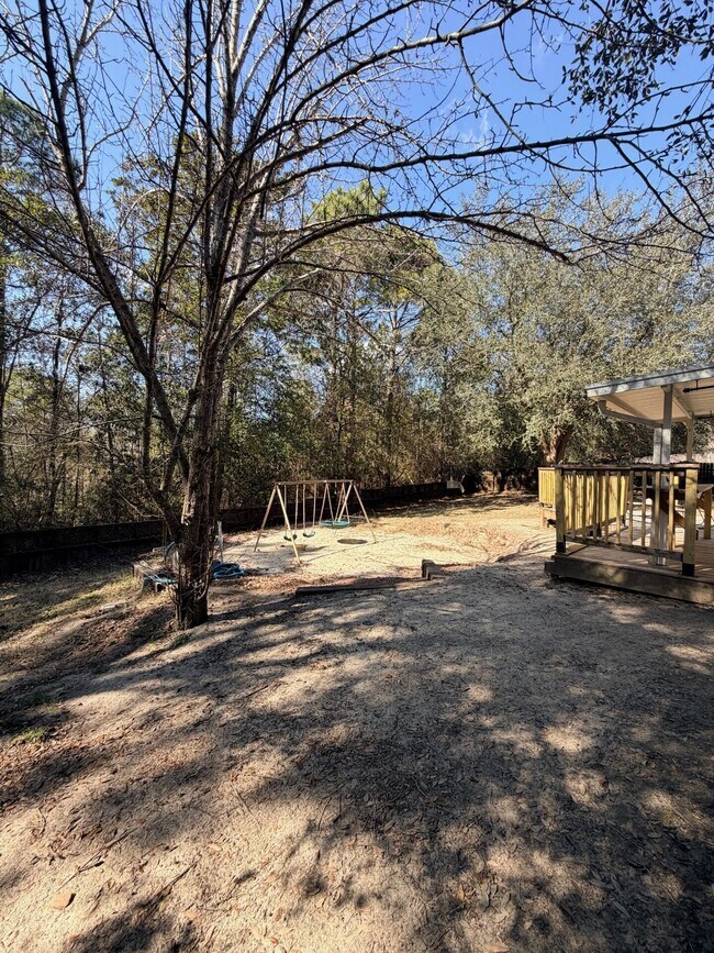 Building Photo - 205 Villacrest Dr