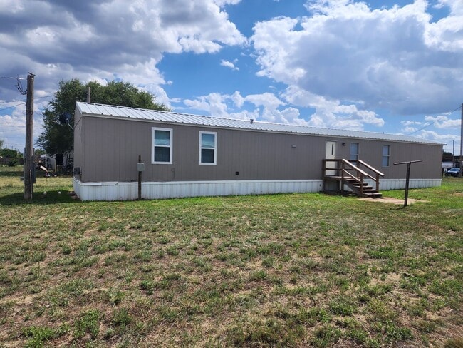 Building Photo - 1308 N Avenue J