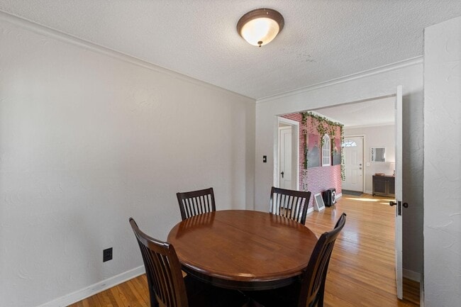 Building Photo - 2901 Zenith Ave N