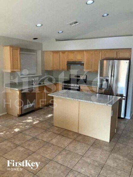 Building Photo - 5354 N Rattler Ct
