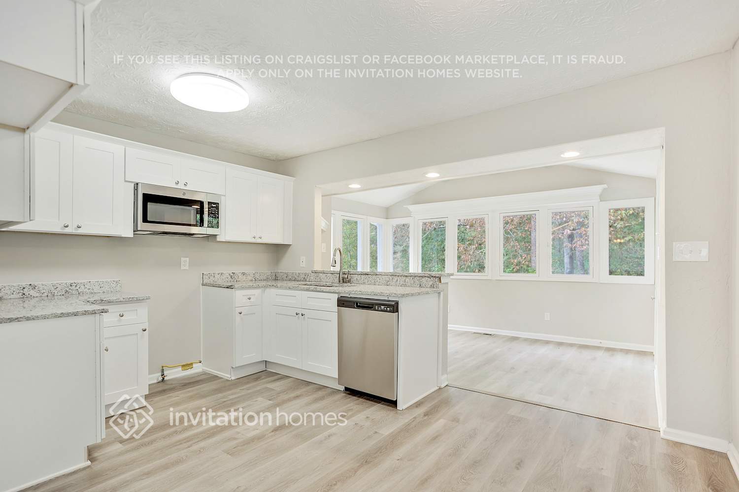 Building Photo - 6106 Shadow Glen Ct SW