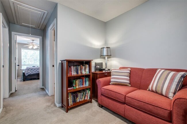 Building Photo - 71 Summerhaze Cir