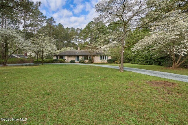Building Photo - 40 Bogie Dr