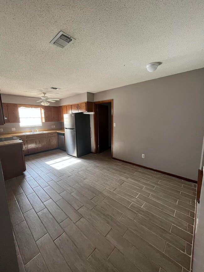 Building Photo - 310 Bimini Way