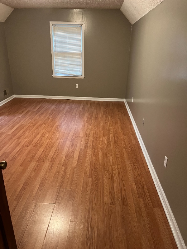 Building Photo - 114 Hight Dr