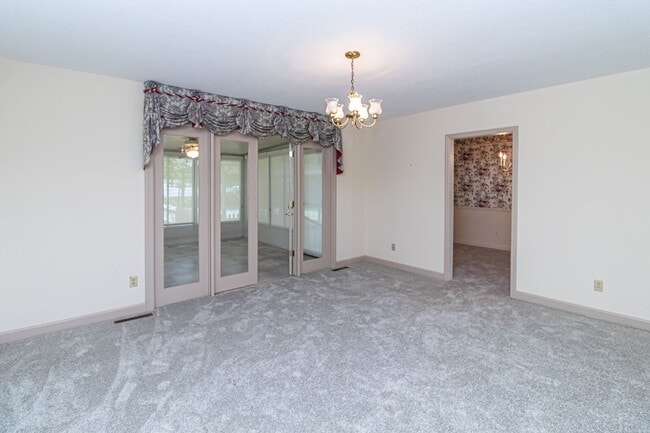 Building Photo - SPACIOUS Brick Home in Goldsboro (Wayne Memorial Drive area)