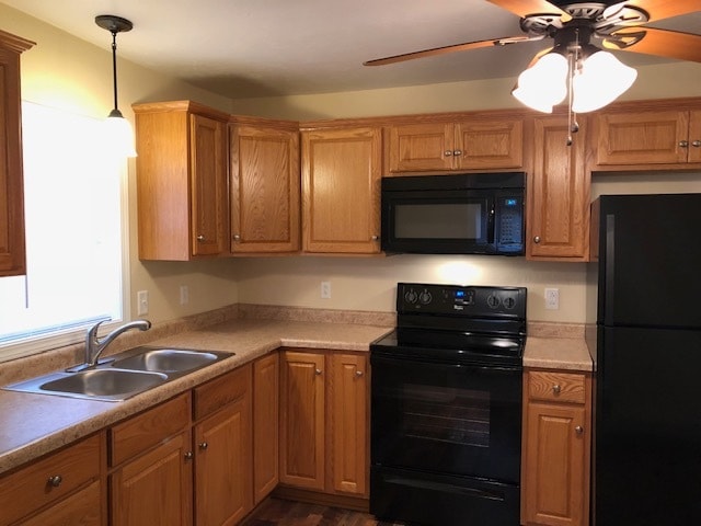 Building Photo - 1120 Manor Ave