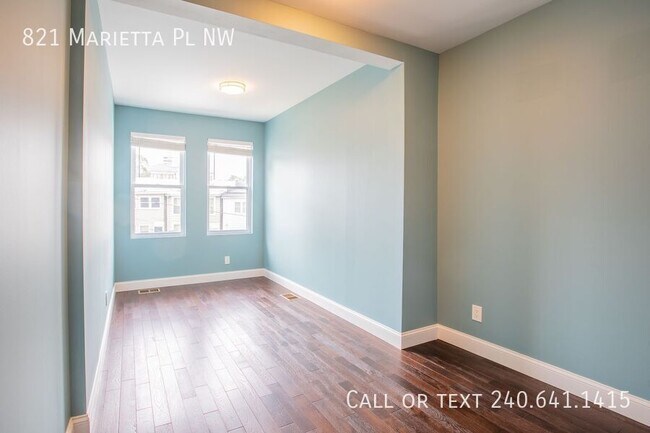 Building Photo - 821 Marietta Pl NW