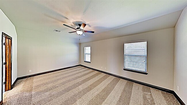 Building Photo - 1217 N Nature Way