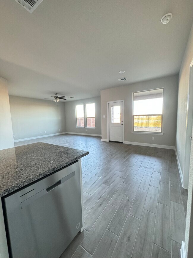 Building Photo - 11536 Wolfhound Dr