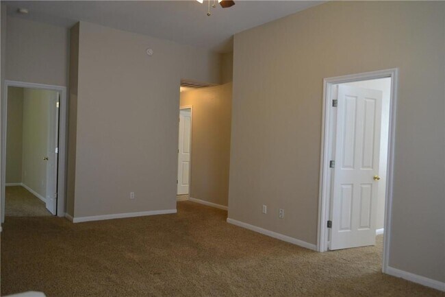 Building Photo - 17305 Montana Falls Dr
