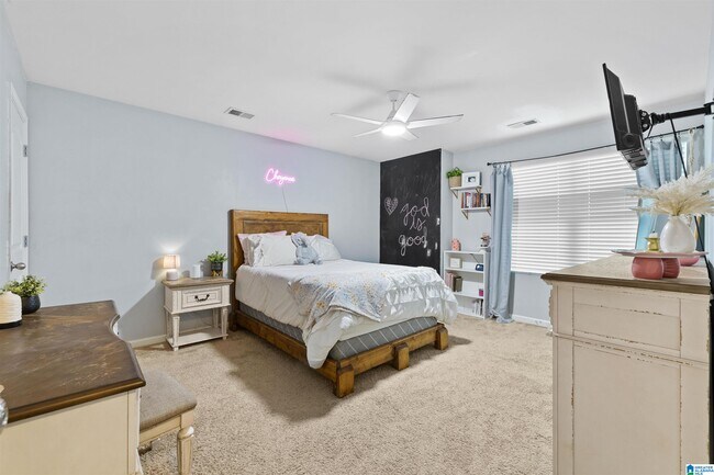 Building Photo - 325 Blackberry Blvd