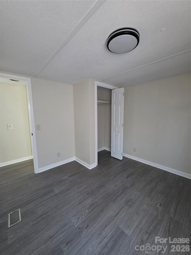 Building Photo - 5712 Unionville Rd