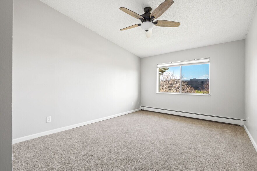 Building Photo - 3164 S Wheeling Way
