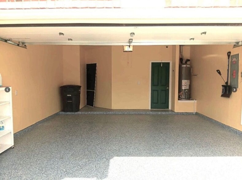 Building Photo - 3917 Old Richwood Ln