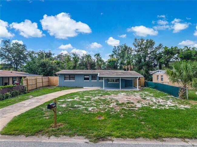 Building Photo - 211 Woodmere Blvd