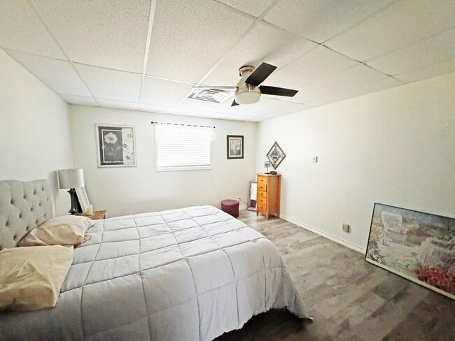 Building Photo - 47320 TX-118