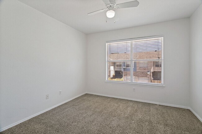 Building Photo - 1519 Barbara Dr