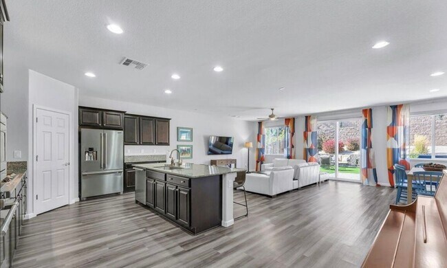 Building Photo - Charming 4 Bedroom Newer South Reno Home