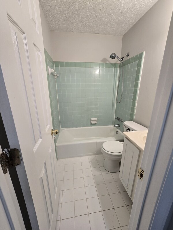 Building Photo - 4812 Blue Bird Ct
