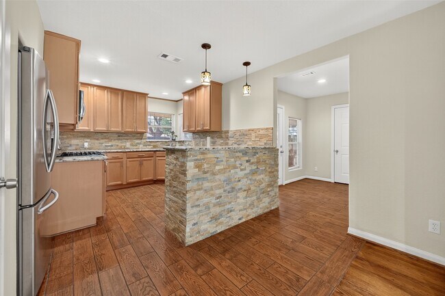 Building Photo - 4045 Osby Dr