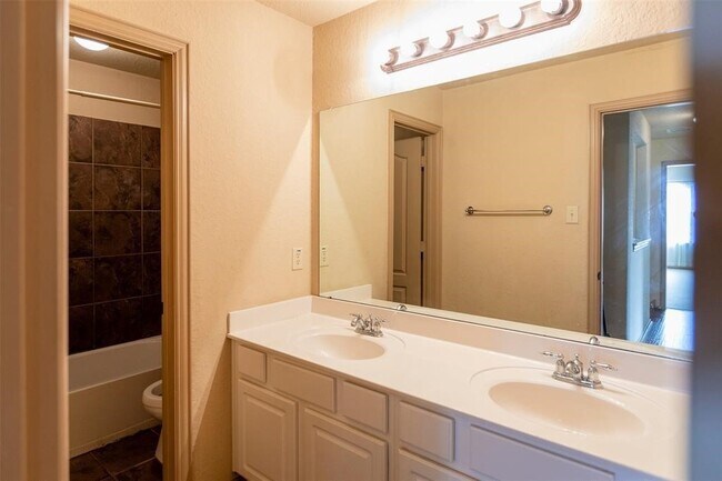 Building Photo - 23147 Enchanted Cactus Dr