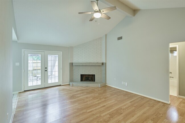 Building Photo - 5 N White Pebble Ct