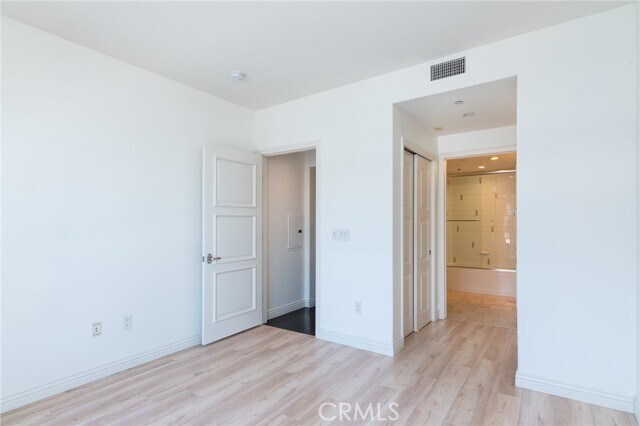 Building Photo - 268 Caruso Ave
