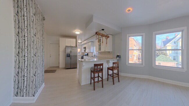 Building Photo - 75 Richardson St