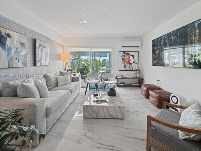 Building Photo - 5301 Ocean Terrace