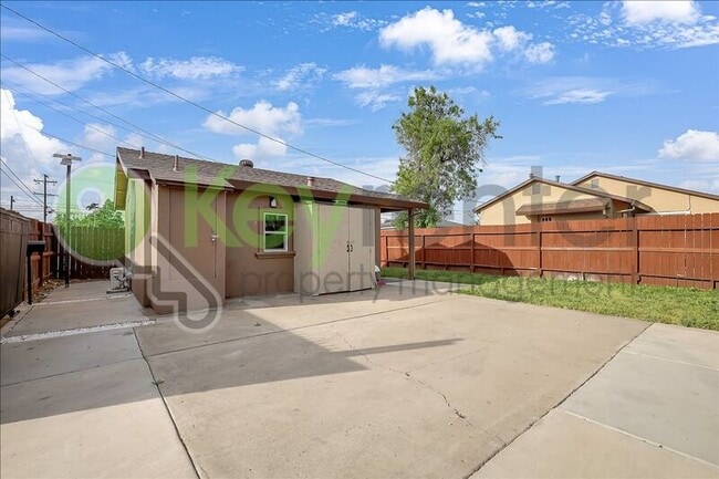 Building Photo - 3815 Magenta Aly